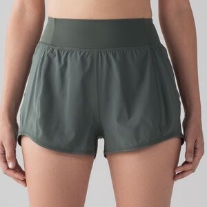 Lululemon Lean In Short Dark Forest Size 8
